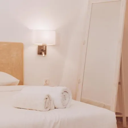 Gemini Cave Villa *