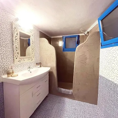 Gemini Cave * أويا