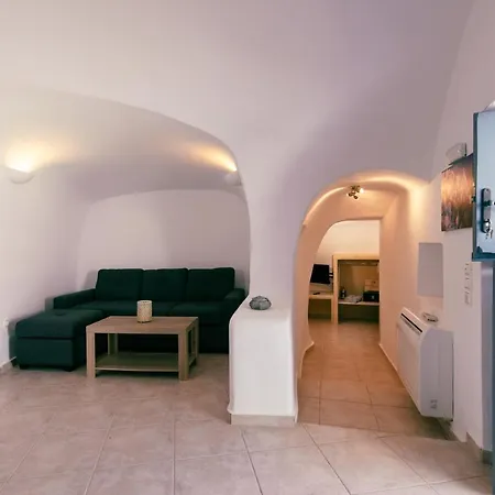 Gemini Cave Oia